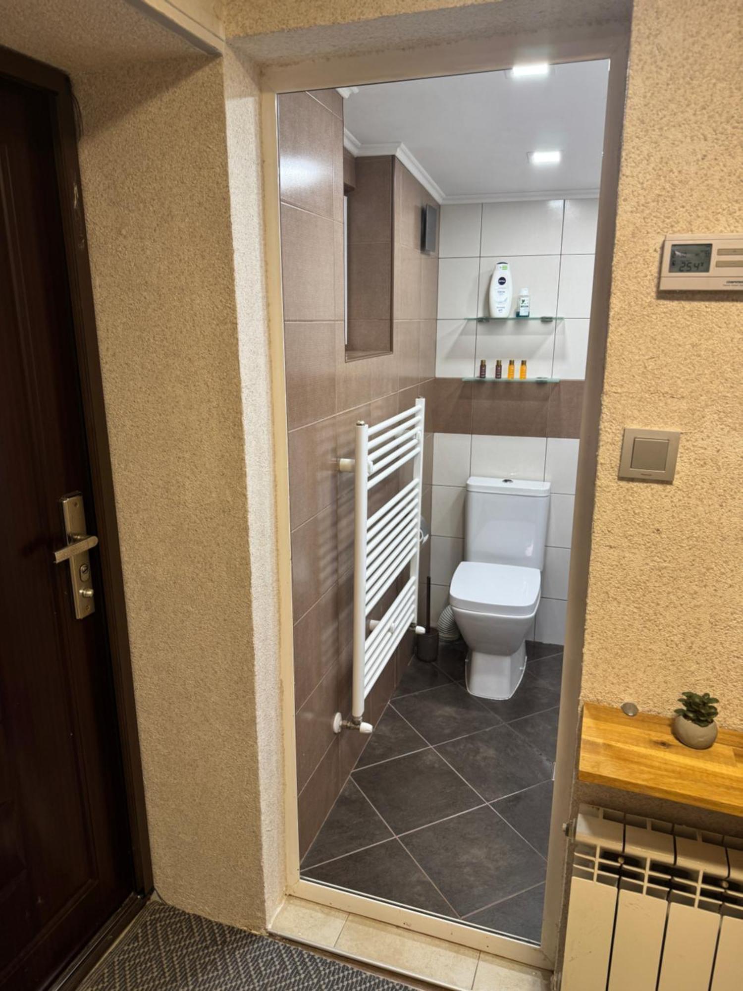 רוסה Danube Rose Cottage מראה חיצוני תמונה