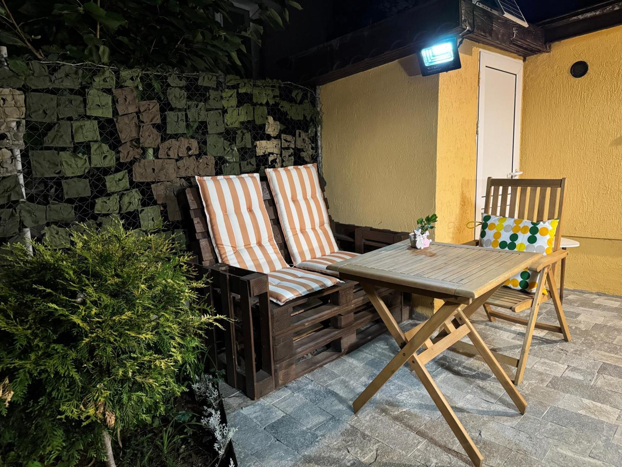 רוסה Danube Rose Cottage מראה חיצוני תמונה
